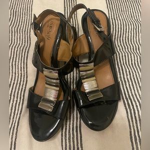 Euro soft size 6.5 black heels